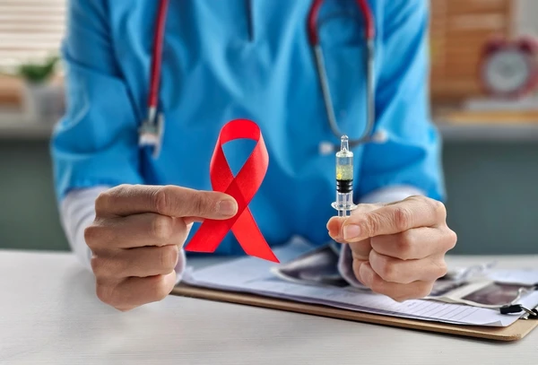 Funcionário com HIV é demitido após ser forçado a revelar diagnóstico: Justiça condena fundação na Bahia