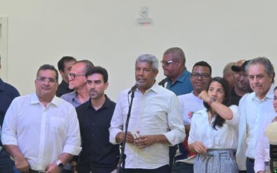 Governador Jerônimo Rodrigues entrega colégios e viaturas policiais em Luís Eduardo Magalhães